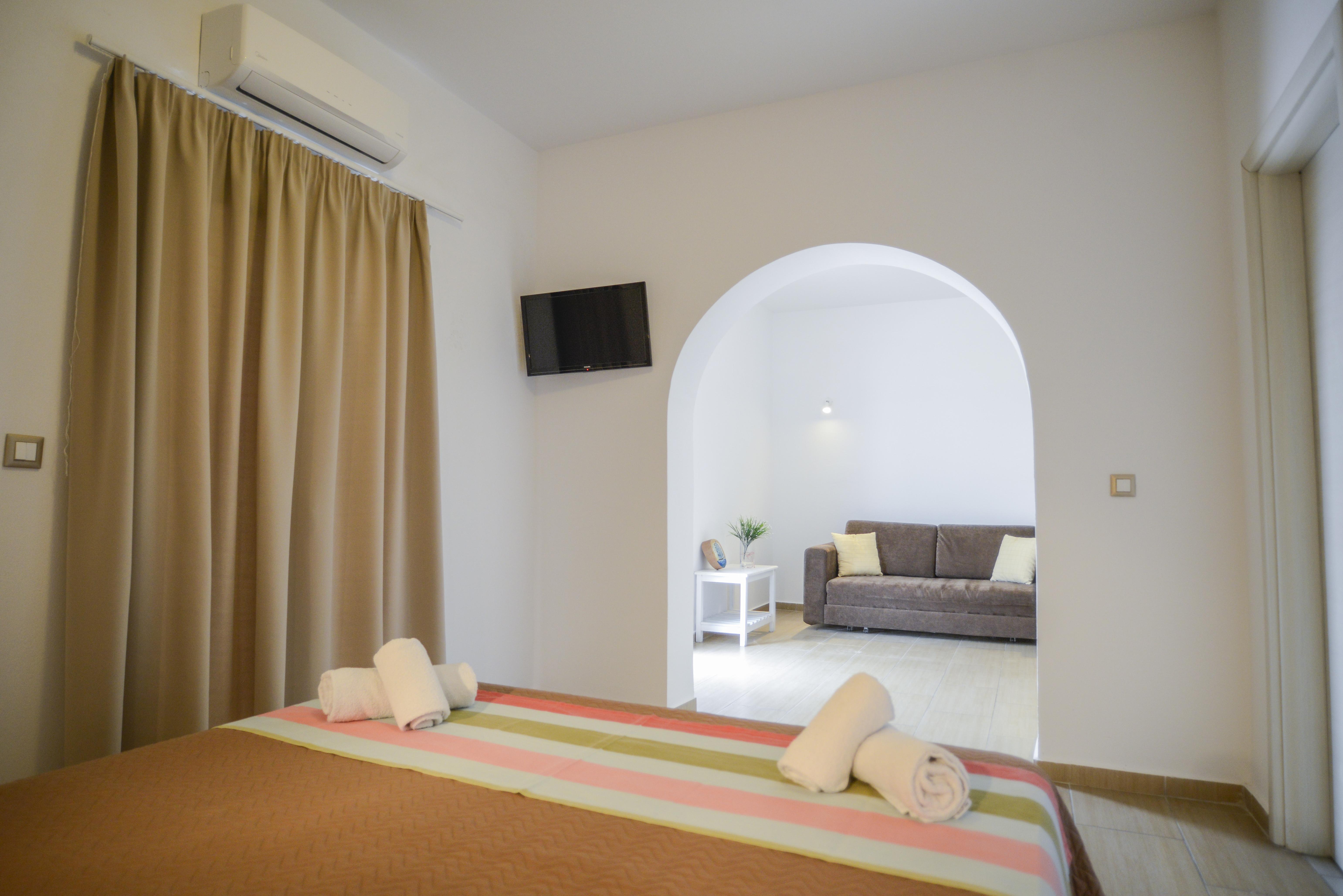 Omiros Hotel メッサリア エクステリア 写真