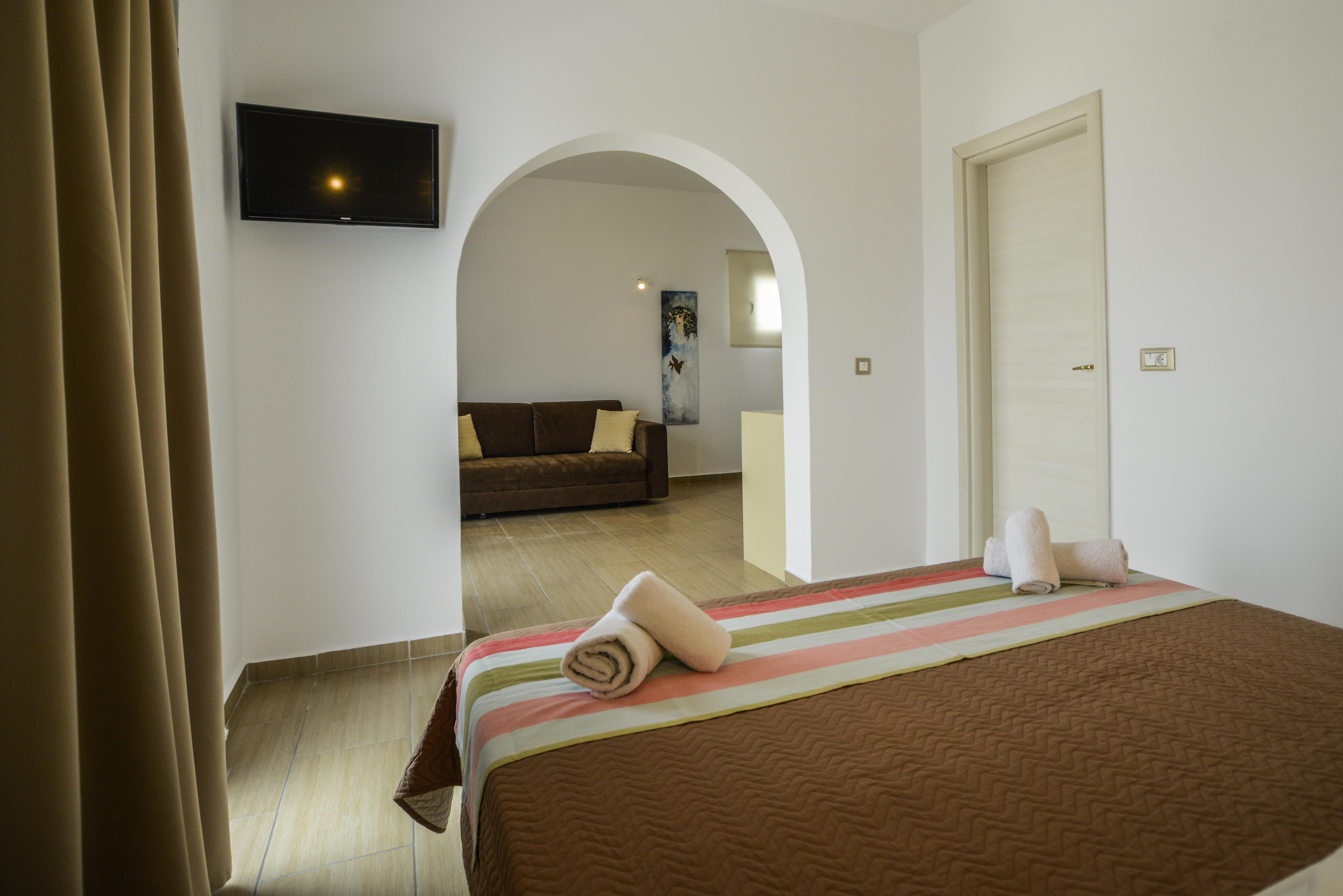 Omiros Hotel メッサリア エクステリア 写真