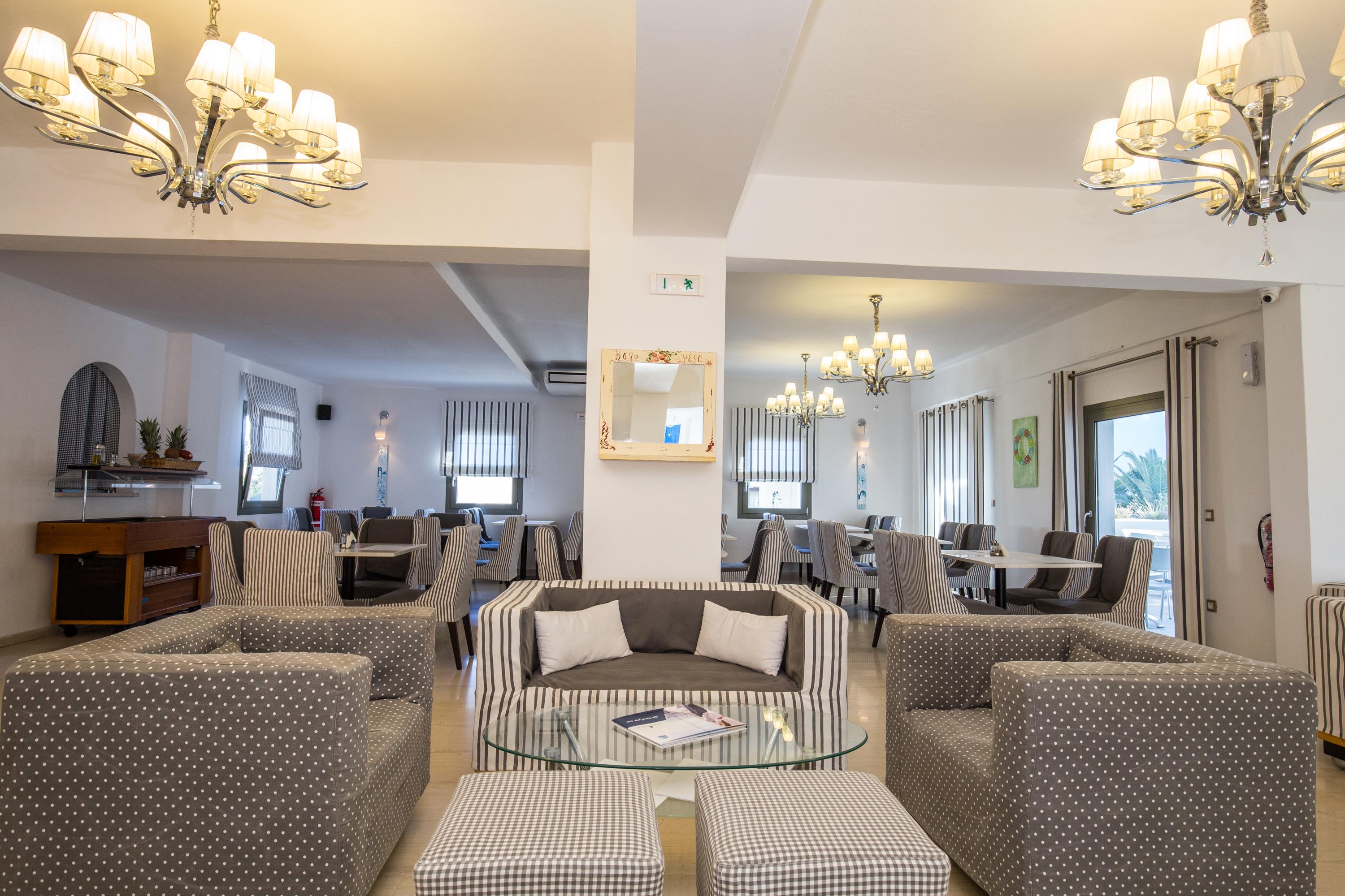 Omiros Hotel メッサリア エクステリア 写真